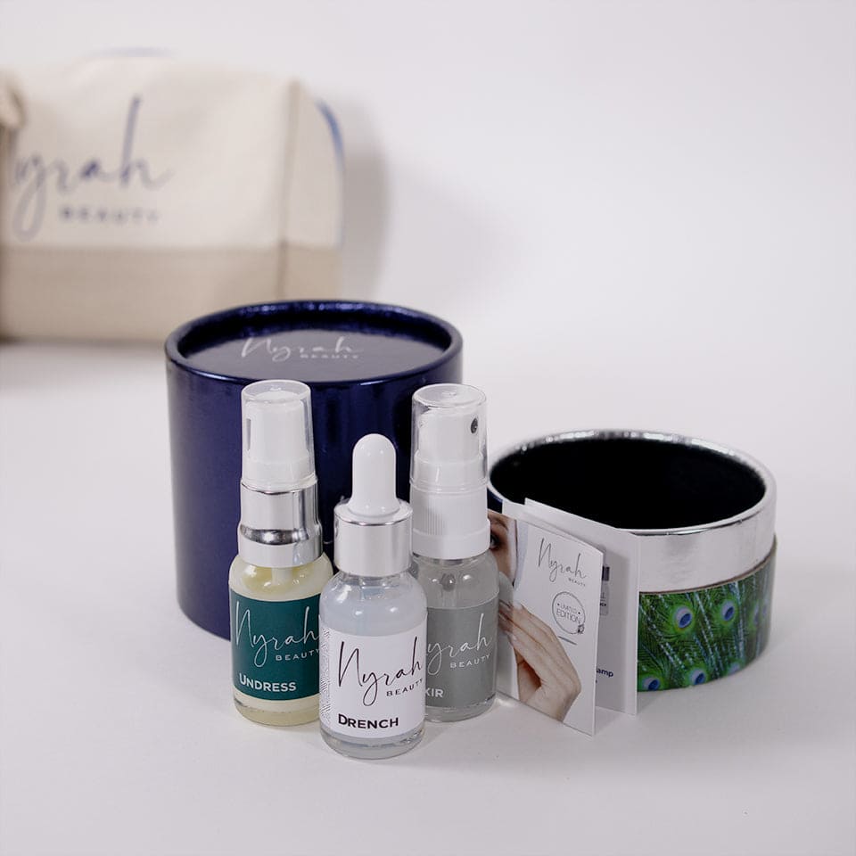 HAT BOX MINI: *NEW* MINI Skin First Hyaluronic Hydration
