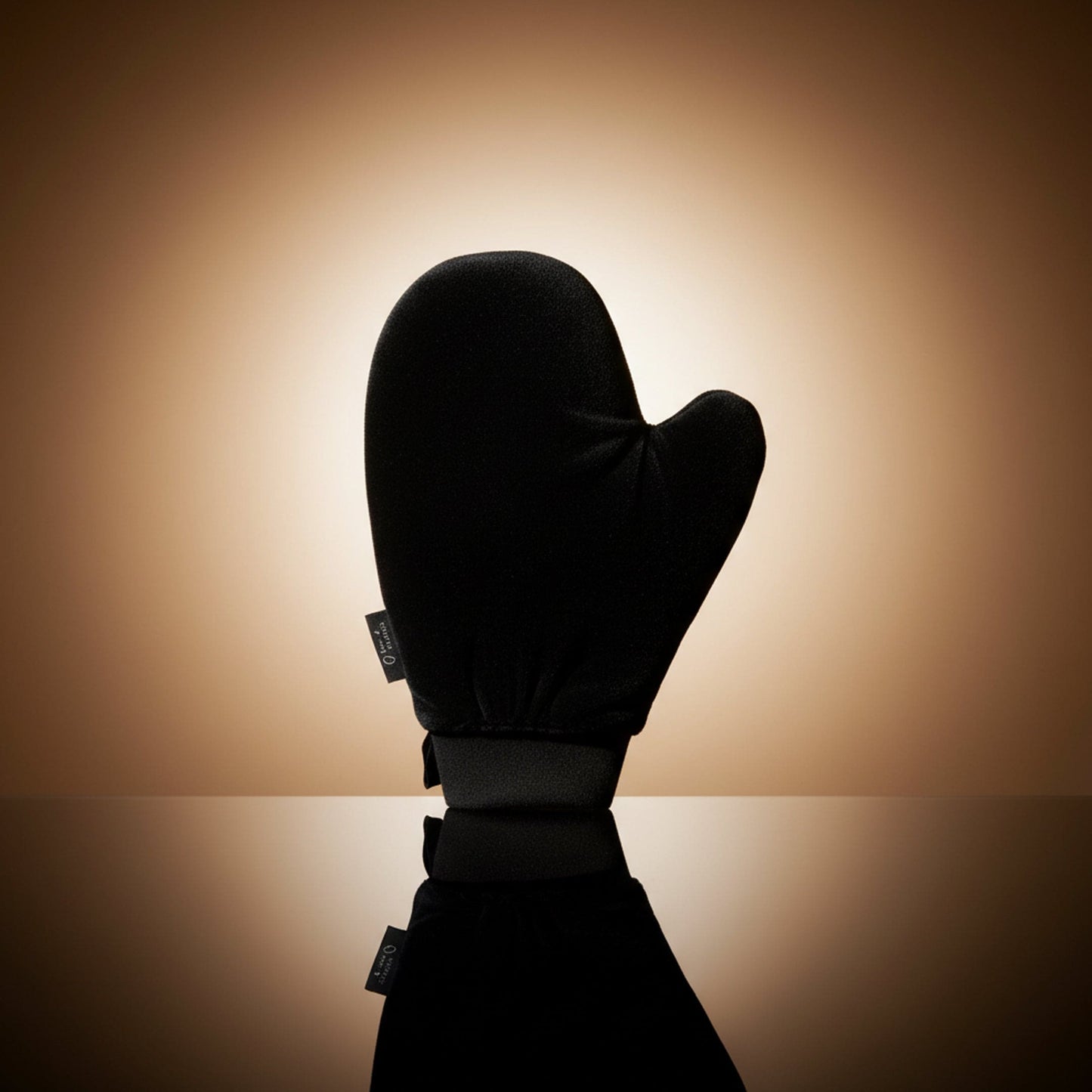 Nyrah Beauty Reusable Self-Tanning & Blending Mitt